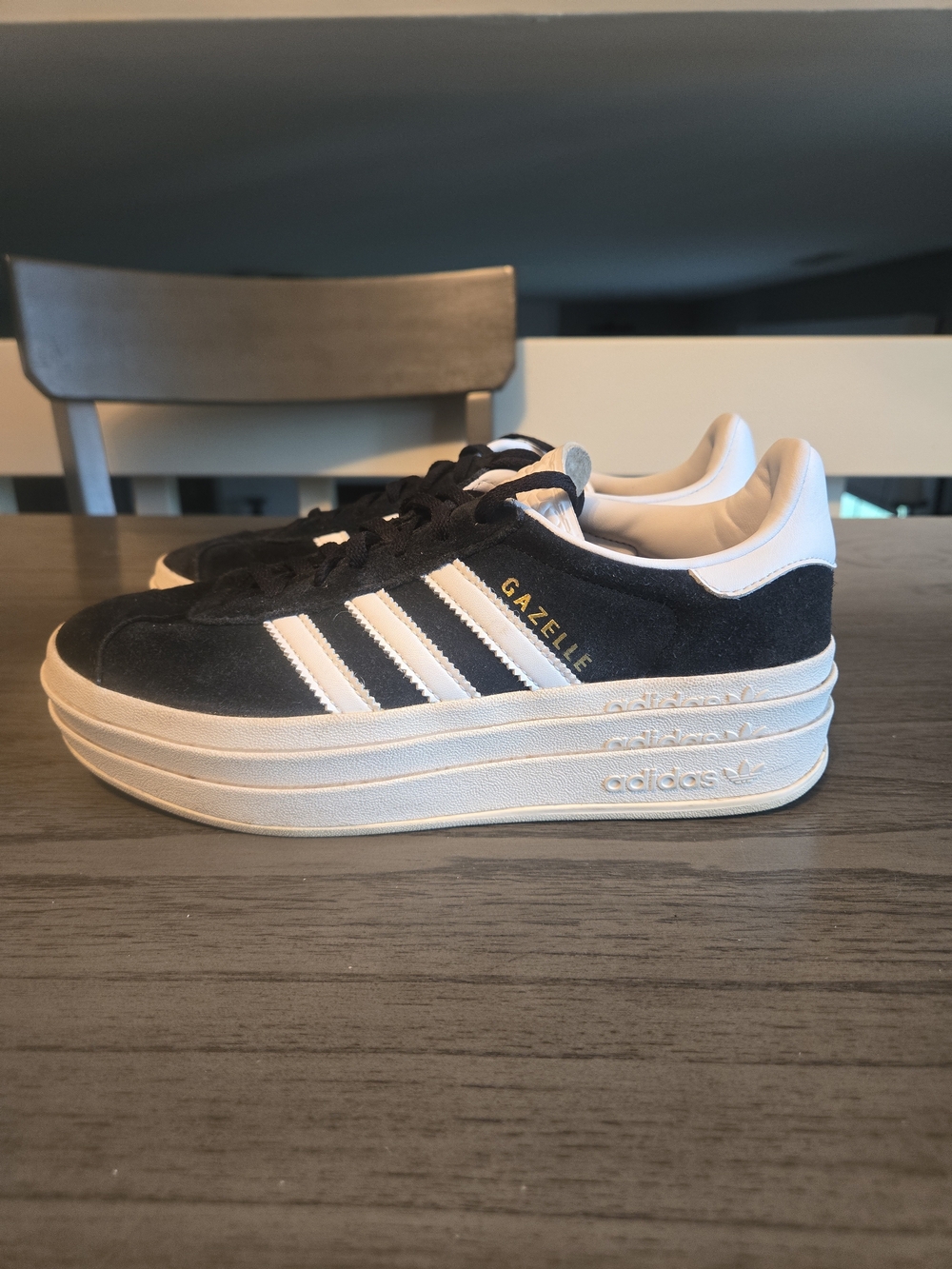 Adidas Gazelle Bold Platform Black White Women’s Casual Sneakers HQ6912 Size 7